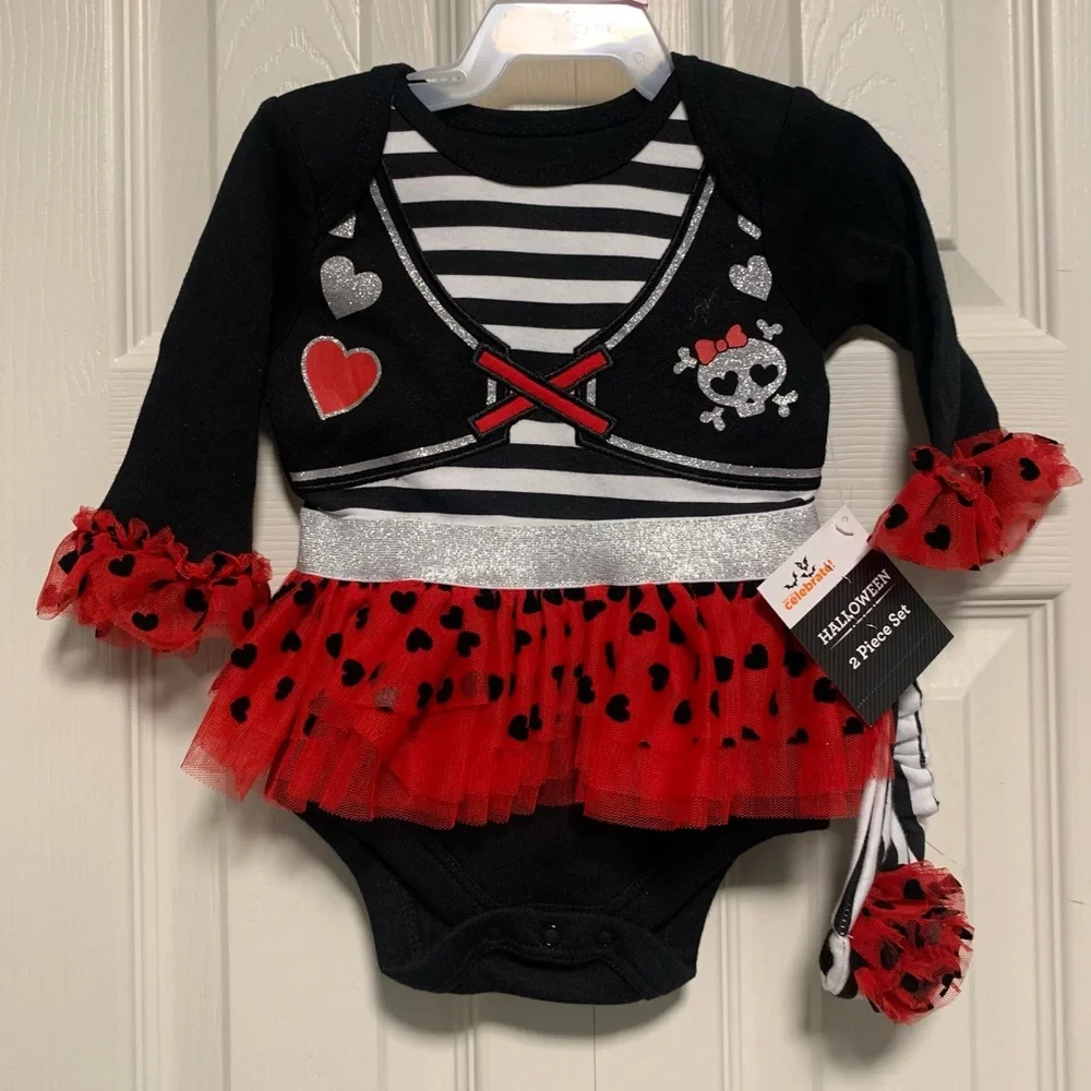 NWT Pirate Onesie and Headband Halloween Costume Size 3 Months